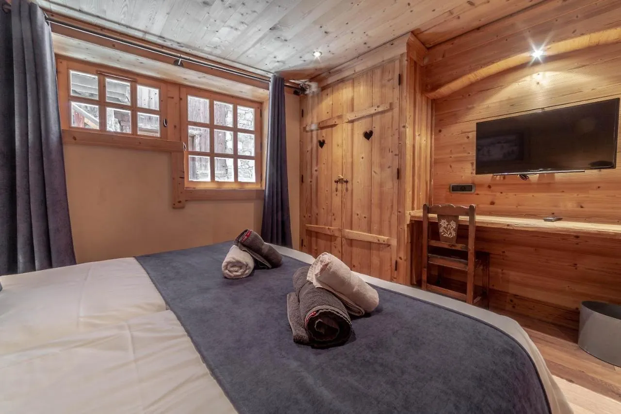 Chalet Les Trois Coeurs Meribel 0*,